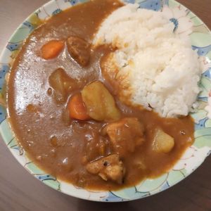 たりおの作ってみた!投稿(市販ルーで作る 懐かしのポークカレー)