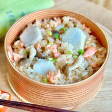 塩鮭と里芋の炊き込みごはん\ほっこり旬の味覚/
