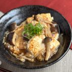 ヘルシーなメイン料理！焼き豆腐のきのこたっぷりあんかけ
