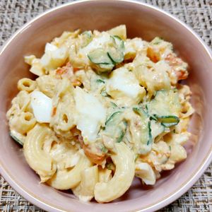よっこの作ってみた!投稿(玉子とツナマヨのとろとろこってりマカロニサラダ😘🥗)