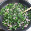 【大根菜とベーコンの卵焼き】子供も食べやすく簡単おいしい!の工程1