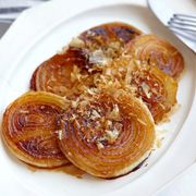 トロっと甘〜い「新玉ねぎのステーキ」