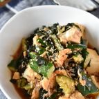 豆腐とわかめの韓国風サラダ
