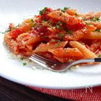 【ペンネアラビアータ】トマト缶で本格イタリア料理！