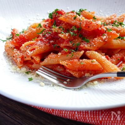 【ペンネアラビアータ】トマト缶で本格イタリア料理!