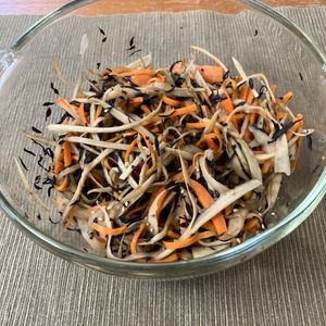 あすかの作ってみた!投稿(レンジで5分！【ひじき入りきんぴら】栄養満点副菜♩)