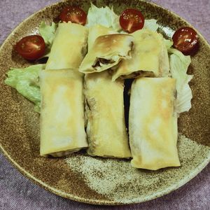 M＊Pの作ってみた!投稿(簡単☆少量油でカリッと仕上がる♪ふんわりもずくのチーズ春巻き)