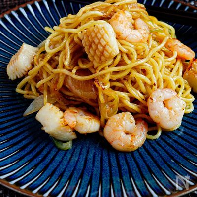 定番ソース味に負けない【海鮮塩やきそば】あっさり塩味が◎