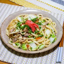 うどん屋さんの麺で作る「牡蠣醤だし油焼きうどん」