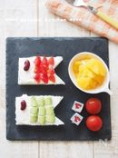 子どもの日朝ごはん。ヘルシーこいのぼりオープンサンド。