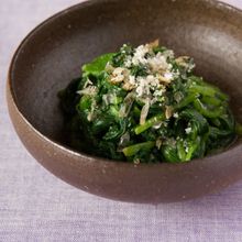 チーズ風味のほうれん草のおひたし