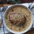簡単！ジューシーハンバーグのきのこチーズソース