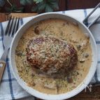 簡単！ジューシーハンバーグのきのこチーズソース