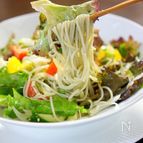 お野菜たっぷりのサラダ蕎麦柚子胡椒味