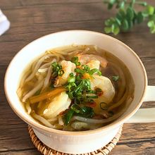 冷凍むきえびと野菜の中華風スープ
