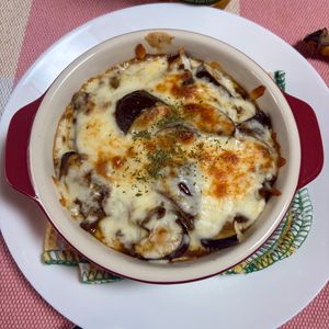 ゆっこの作ってみた!投稿(火を使わずにつくる！茄子たっぷり焼きカレー)