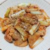 よっこの作ってみた!投稿(材料2つで簡単に‼︎鶏肉と長ネギの柚子胡椒炒め)