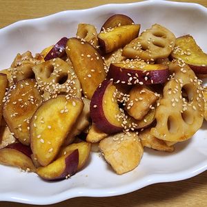ナムディの作ってみた!投稿(ほくほく×シャキシャキ！【さつまいもとれんこんの甘辛炒め】)