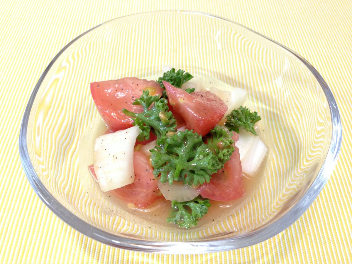 パセリとセロリのトマトサラダ | レシピサイトNadia