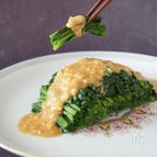 中華冷菜・ほうれん草の胡麻だれがけ