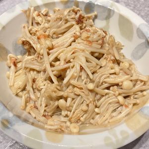 すみれの作ってみた!投稿(えのきのうま塩ナムル【#包丁不要#レンジ#食材ひとつ】)