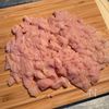 混ぜて焼くだけ♪お弁当に嬉しい「鶏胸肉のしそ昆布チーズ焼き」の工程1