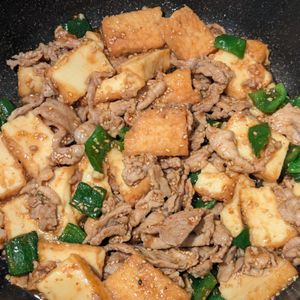 さやかの作ってみた!投稿(【豚肉と厚揚げの焼肉炒め】ご飯との相性が最高すぎる…！！)