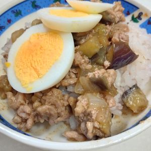 5252nの作ってみた!投稿(子どもウケ抜群！【なすカレーそぼろ】)