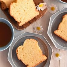 バター不要！混ぜて焼くだけ！ふわふわレモンパウンドケーキ