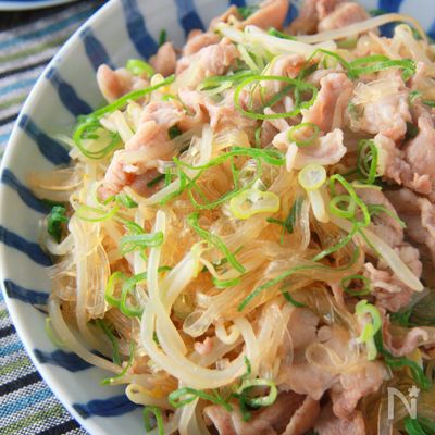 簡単!節約*豚こまと春雨のネギ塩炒め