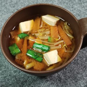 M＊Pの作ってみた!投稿(【ボリューム満点!節約】チゲ風みそ汁)