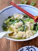 ワンタンと春雨の食べる生姜スープ鍋