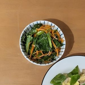 かおちゃんの作ってみた!投稿(【小松菜とにんじんのナムル】レンジで簡単！５分副菜♪)