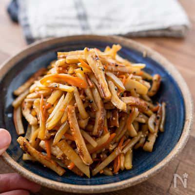 バクバク食べちゃう！【ちくわとジャガイモの千切り炒め】