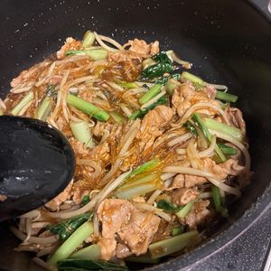 1169387の作ってみた!投稿(【ワンパン10分♡豚こまともやしの春雨いため】天才的に旨い♡)