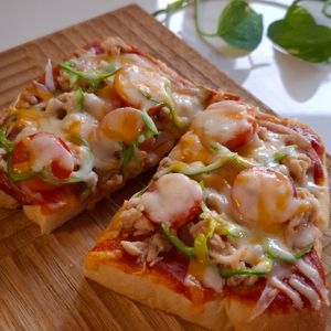 とのちゃまの作ってみた!投稿(これははずせない！大好きな食材のピザトースト)