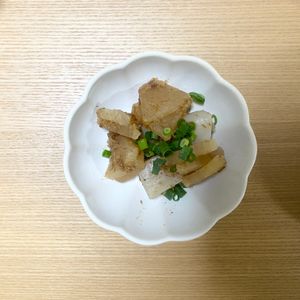 こりりの作ってみた!投稿(めんつゆでラクラク♪味しみ♪『大根とこんにゃくのおかか煮』)