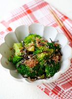 調味料なし！【ブロッコリーのおかか塩昆布】植物油・砂糖不使用