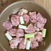 【鶏もも肉とねぎのうま塩炒め】じゅわっと旨い♡の工程1