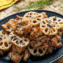 甘辛ダレがじゅわ～《鶏ももと蓮根の和風唐揚げ》