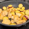 切って炒めるだけ🍳甘辛さつまチキン🍠✨の工程4