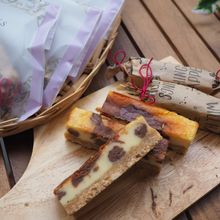 バレンタインにぴったり♡マーブルスティックチーズケーキ♪