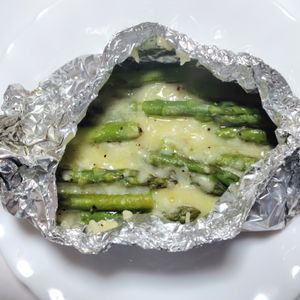 ふうかの作ってみた!投稿(アスパラとチーズのホイル焼き。フライパンで簡単♪旬の副菜。)