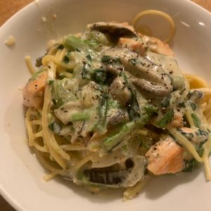 1306998の作ってみた!投稿(【鮭ときのこのクリームパスタ】おうちで簡単カフェごはん♪)