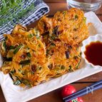 余った素麺でカリカリおつまみ「ニラとキムチのそうめんチヂミ」