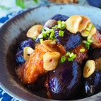 【とろとろなすと鶏肉のピリ辛にんにく味噌】ご飯おかわり必須！