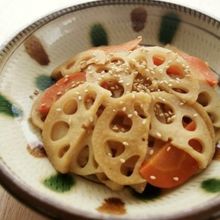 レンジでOK！燻製バターでこっくり味のレンコンきんぴら