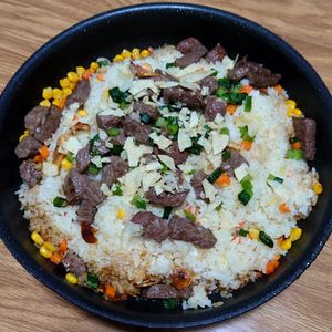 しぃちゃんの作ってみた!投稿(【フライパンで手軽に作れる】彩り野菜と牛肉のペッパーランチ風)