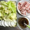 キャベツと玉ねぎの豚生姜焼きパスタの工程1