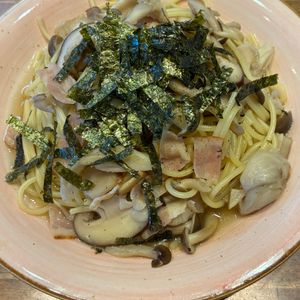 くだもの大好き🧡の作ってみた!投稿(【たっぷりきのことベーコンのスープパスタ】うまみがギュッ！)